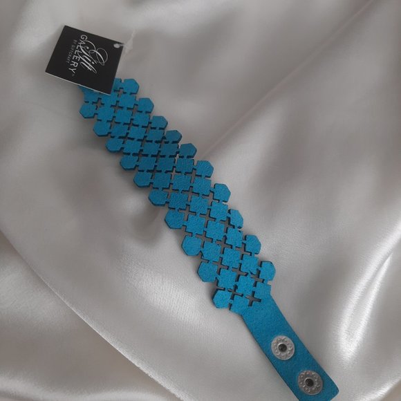 Rhinestone studded wrist wrap/bracelet. Faux Leather. Reversible. - Picture 2 of 10